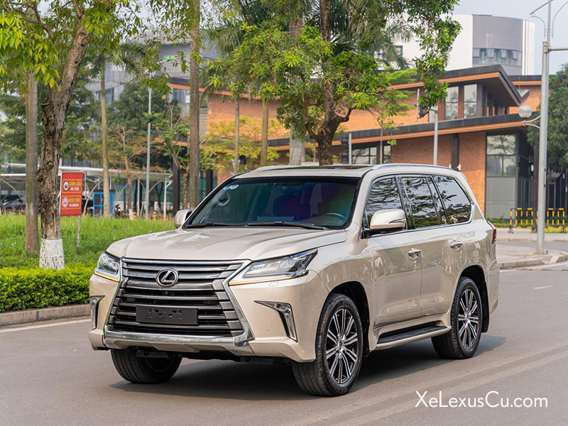 Bán xe Lexus LX570 2018 màu Vàng Cát, chạy 12 vạn kilomet, xe cực đẹp, giá cực rẻ