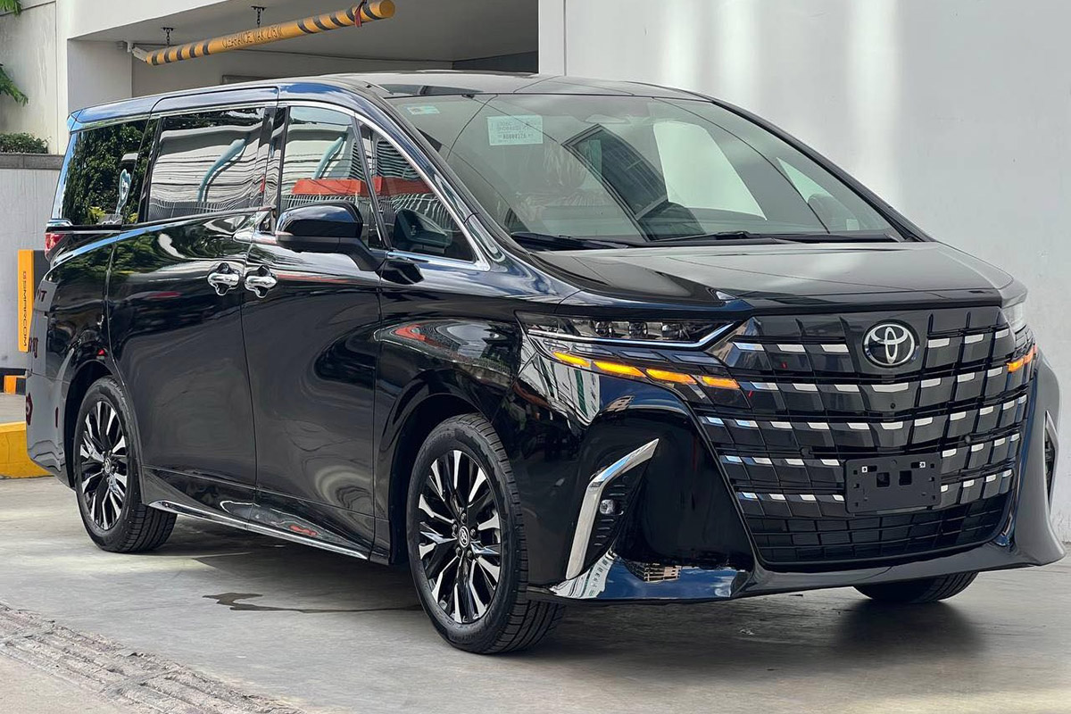 Toyota Alphard: Giá lăn bánh và đánh giá thông số kỹ thuật